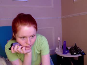 girl
        sonya__shine cam image #514883
