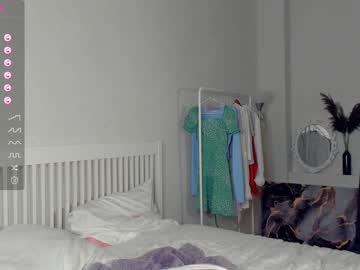 couple
        _hollydolly_ cam image #2262163