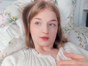girl
        _magic_smile_ cam image #3189712