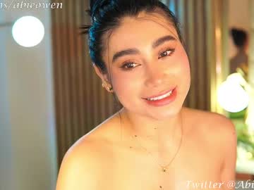 girl
        abie_owen cam image #4122086
