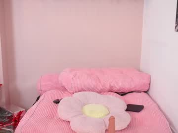 girl
        little_effy18_ cam image #3849141