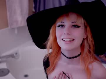 girl
        runesy cam image #1221244