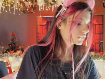 girl
        pinkncrazy cam image #398990