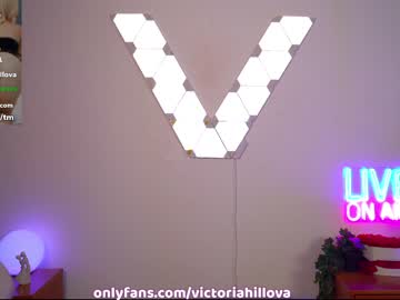 girl
        victoriahillova cam image #1916624