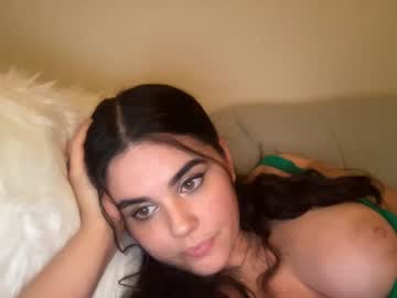 girl
        gia_is_horny cam image #1436769