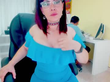 couple
        bluebooxxx cam image #113773
