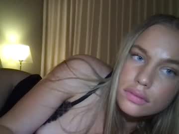 girl
        alexishemsworth cam image #2045116