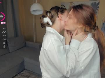 couple
        _hollydolly_ cam image #2032142