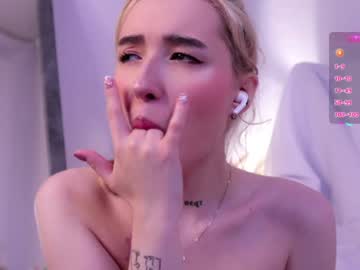 girl
        katymolly cam image #3541142