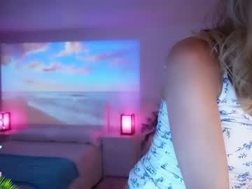 girl
        amyvalentine cam image #2580265