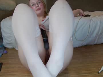 girl
        teeencute cam image #198907