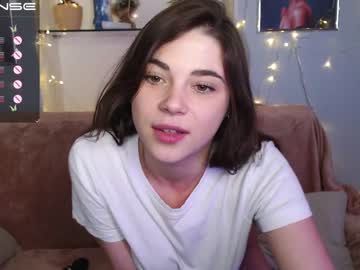 girl
        bella_foryou cam image #627463