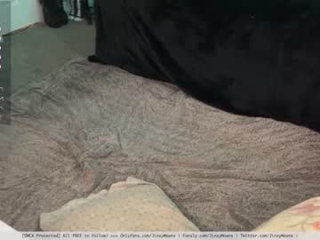 couple
        jinxy_moans cam image #2521632