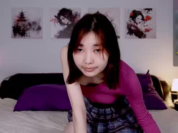 girl
        wendyholmess cam image #4434048