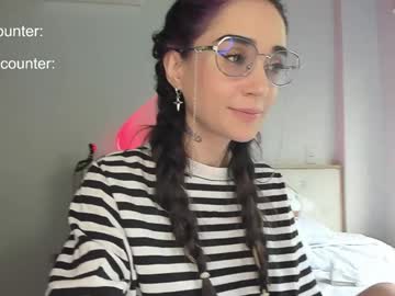 girl
        lonelly_lolly98 cam image #2928172
