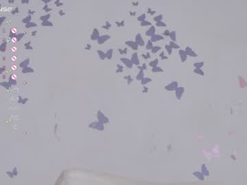 girl
        sapphirealice cam image #2445132