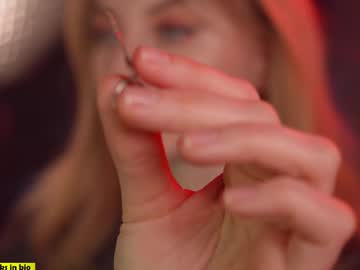 girl
        bronnica cam image #4302445