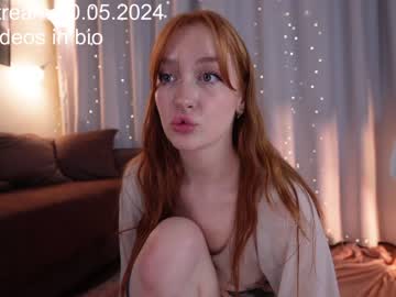 girl
        iara_mi cam image #2751198