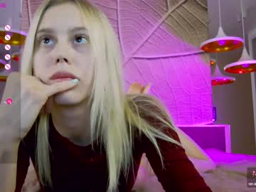 girl
        brightrays__ cam image #2934471