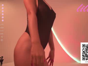 girl
        _lillilly_ cam image #2303129