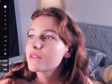 girl
        x_luster_x cam image #3542748