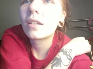girl
        lizzyylovesick cam image #3273497