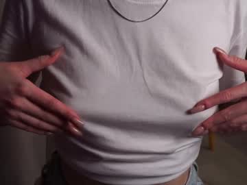 girl
        colliap cam image #3781019