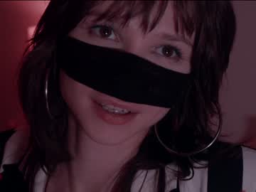 girl
        chaturbatable cam image #2136170