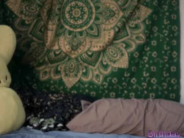 girl
        sweetgracee cam image #4547972