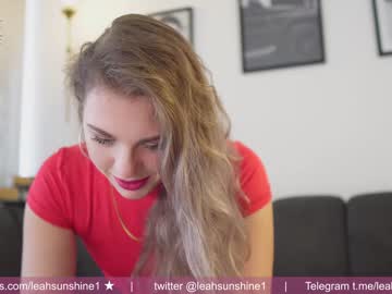 girl
        leahsunshine cam image #836279