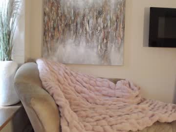 girl
        stacimarierose cam image #1056304
