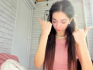 girl
        sassyt33n cam image #3410732