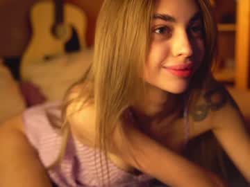 girl
        cuteelsa_ cam image #2088315
