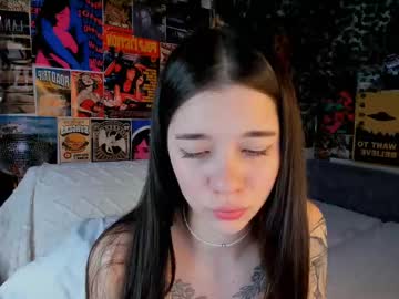 girl
        flirtykitty_ cam image #4304406