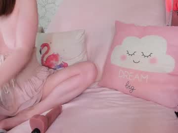 girl
        tossy_flossy cam image #1889444