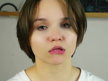 girl
        primrosecolemanf cam image #3679144