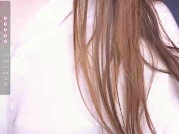 girl
        maydacarls cam image #2625460