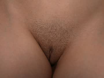 girl
        dovia cam image #3474441