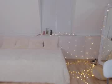 girl
        cutie_kira__ cam image #1538127