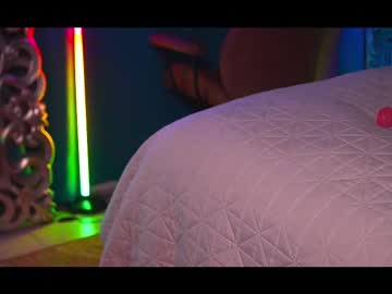 girl
        lola_jd cam image #4093049