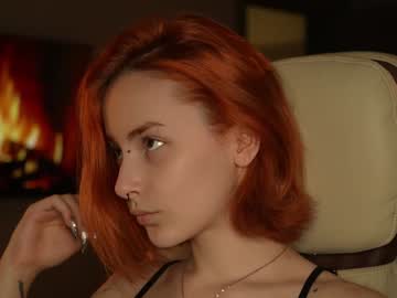 girl
        severs_enigma cam image #3832072