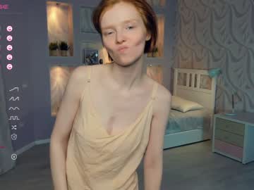 girl
        gingers_hugs cam image #2046220