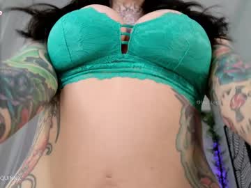 girl
        harliequinnx cam image #4115310