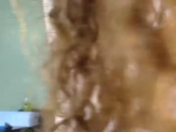girl
        becky_baker cam image #1855580