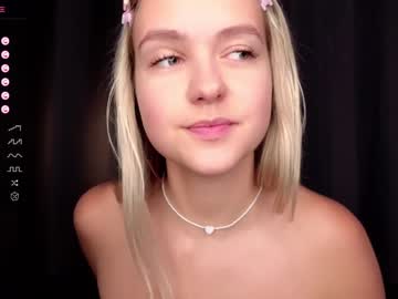 girl
        beverly_hillls cam image #2710916