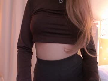 girl
        muffinllover cam image #1025589