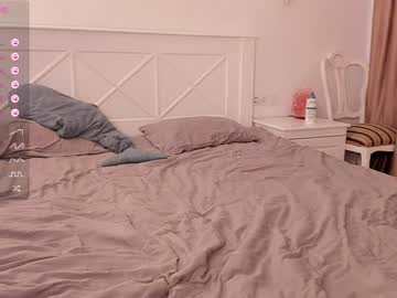 couple
        sunsay_effie cam image #2020190