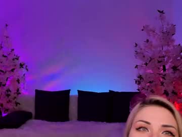 girl
        jessiccaburns cam image #3178310