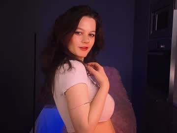 girl
        lorienn cam image #1905099