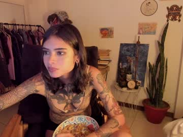 girl
        alone_together_ cam image #1392259